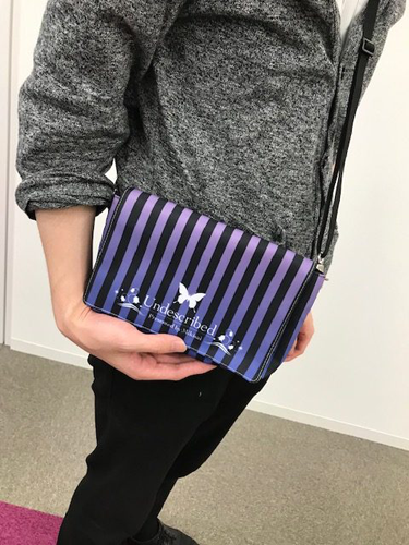 【みきさい】スマホポシェット・裏表紙裏のハネムーン