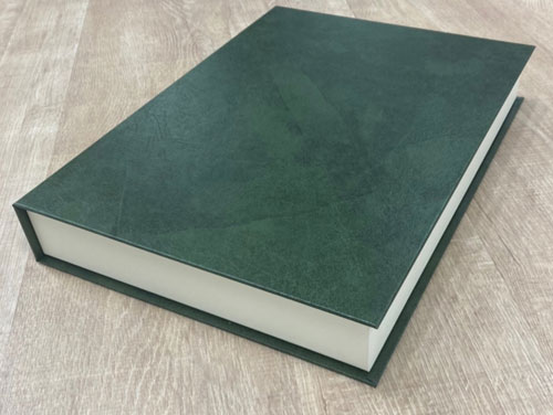 【三嶋くろね記念本】Innocent White-イノセント ホワイト- 三嶋くろね 10th Anniversary Book Fortiahle Edition